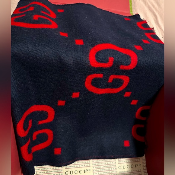GG jacquard Gucci scarf - Picture 2 of 2